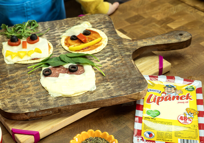 Detská mini pizza so syrom Lipánek