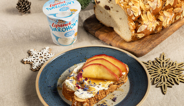 Domáca vianočka s tvarohovým Lipánkom