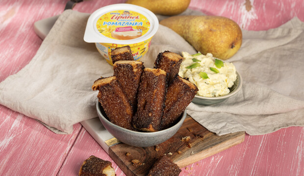 Karamelizované tyčinky z toastového chleba so škoricou a sladkou nátierkou Lipánek