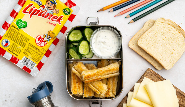 Syrové rolky z toastového chleba